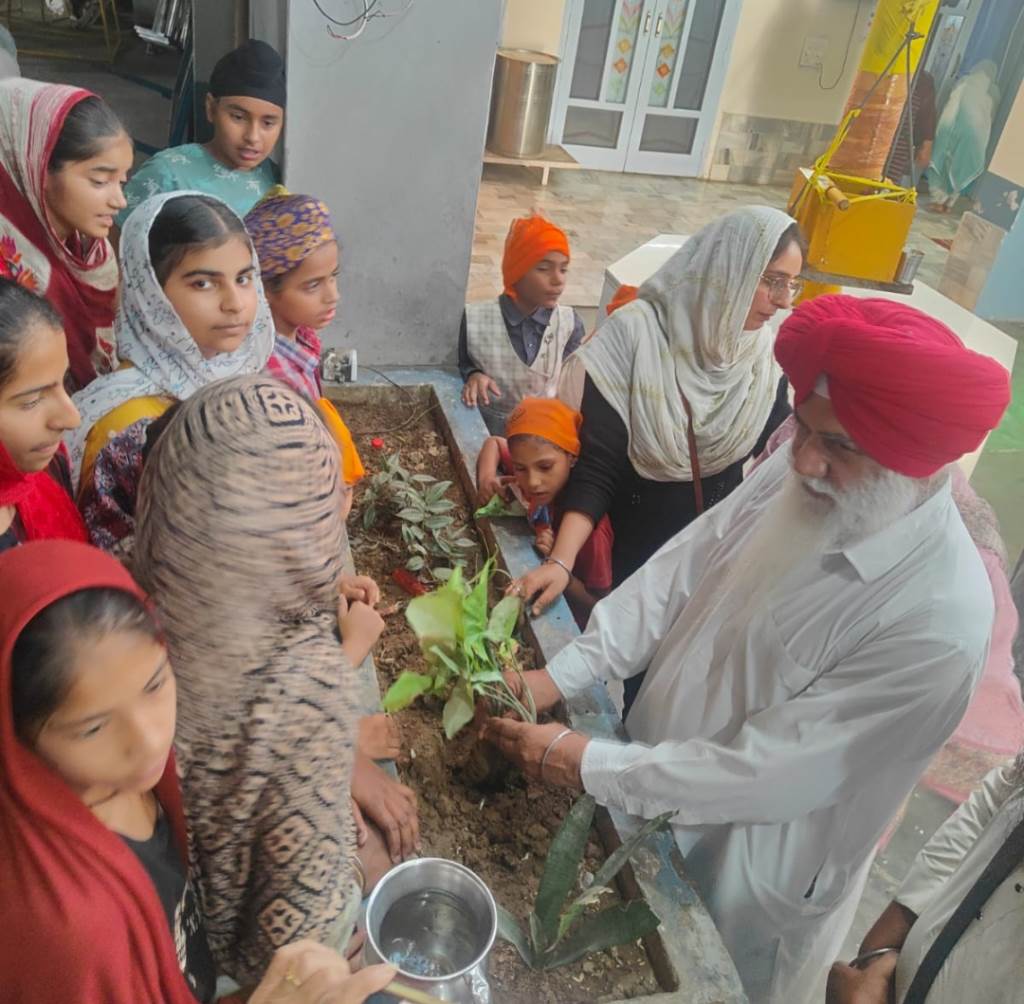 Plants are the primary source of oxygen Kashmir Singh